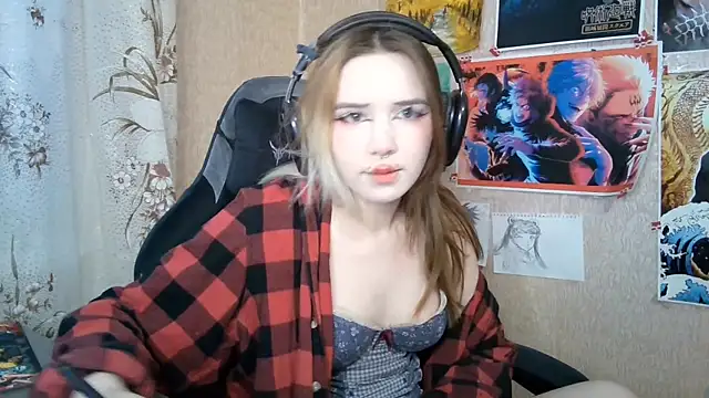 Snapshot of MilaTyan chatting on 25, 4, 2026 MilaTyan online show from 25, 4, 2026