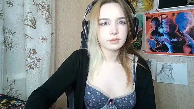 Snapshot of MilaTyan chatting on 30, 4, 2026 MilaTyan online show from 30, 4, 2026