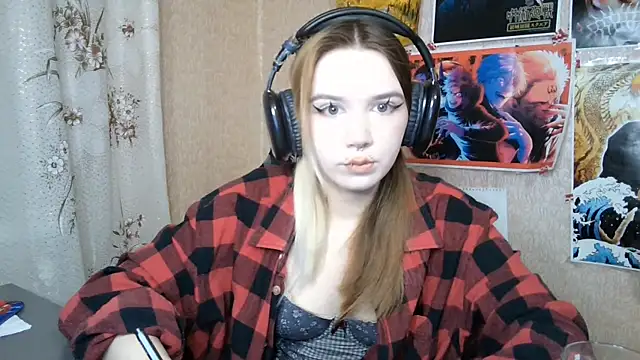 Snapshot of MilaTyan chatting on 5, 5, 2026 MilaTyan online show from 5, 5, 2026