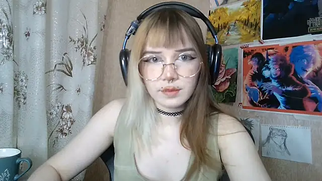 Snapshot of MilaTyan chatting on 27, 5, 2026 MilaTyan online show from 27, 5, 2026