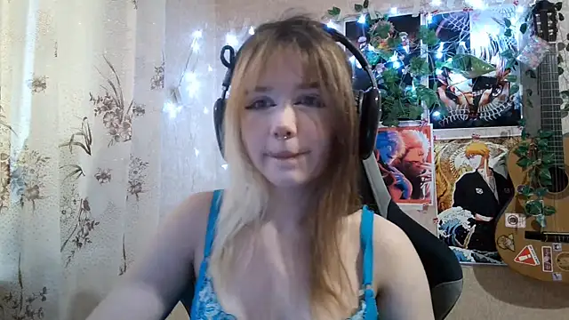 Snapshot of MilaTyan chatting on 15, 7, 2026 MilaTyan online show from 15, 7, 2026