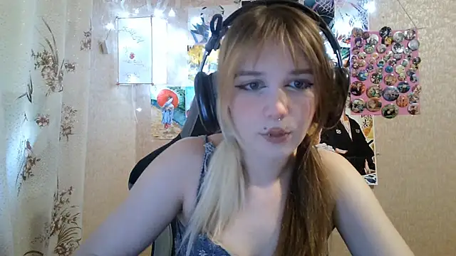 Snapshot of MilaTyan chatting on 18, 7, 2026 MilaTyan online show from 18, 7, 2026