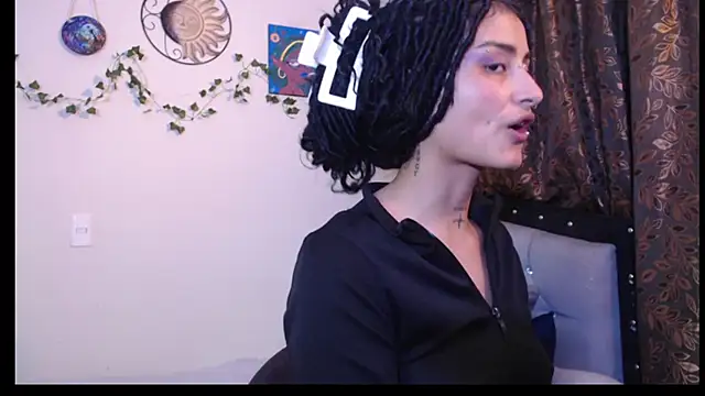 Snapshot of Lili__Clan chatting on 9, 7, 2026 Lili Clan online show from 9, 7, 2026