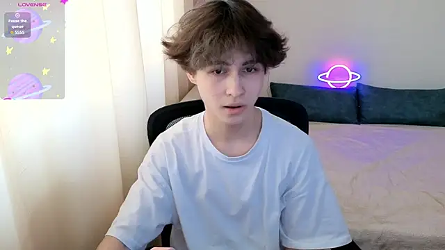  LukaHayes  online show from 2, 4, 2026