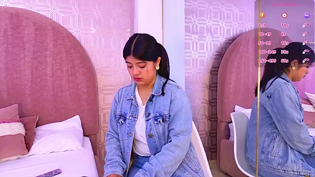 Khloe Moon online show from 11, 4, 2026