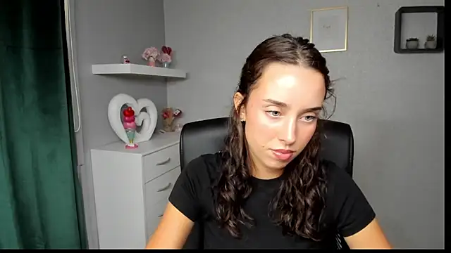 Snapshot of AdeleSolo chatting on 20, 7, 2026 AdeleSolo online show from 20, 7, 2026