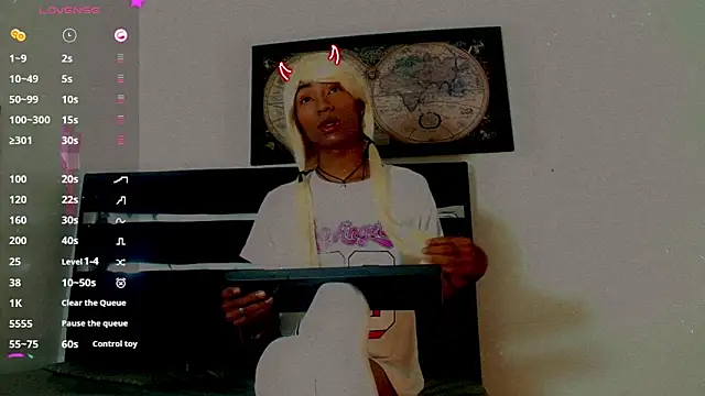 Snapshot of suzume_Mendez chatting on 19, 2, 2026 suzume Mendez online show from 19, 2, 2026