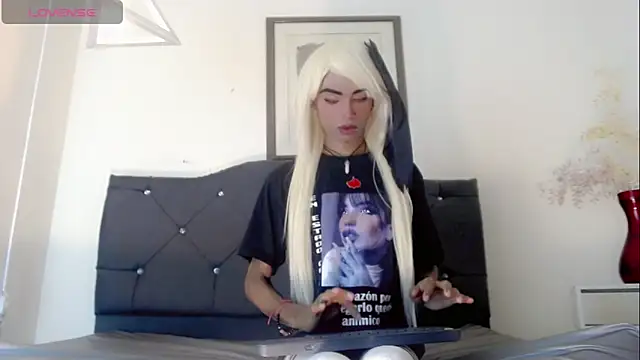 suzume Mendez online show from 7, 3, 2026