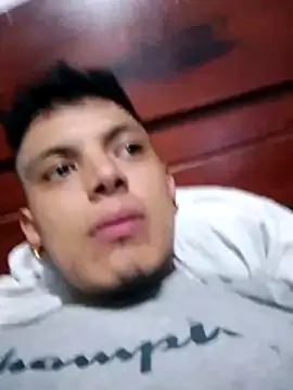 Snapshot of bocho10 chatting on 17, 5, 2026 bocho10 online show from 17, 5, 2026