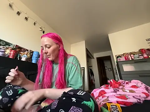 pinkhairfun16 online show from 4, 3, 2026