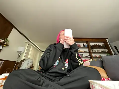 pinkhairfun16 online show from 18, 3, 2026