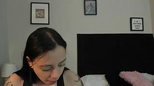 Snapshot of sabbrand0111 chatting on 4, 3, 2026 sabbrand0111 online show from 4, 3, 2026