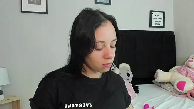 Snapshot of sabbrand0111 chatting on 12, 4, 2026 sabbrand0111 online show from 12, 4, 2026