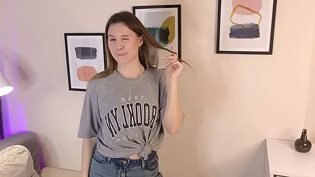 Snapshot of Mili_Gernat chatting on 26, 2, 2026 Mili Gernat online show from 26, 2, 2026