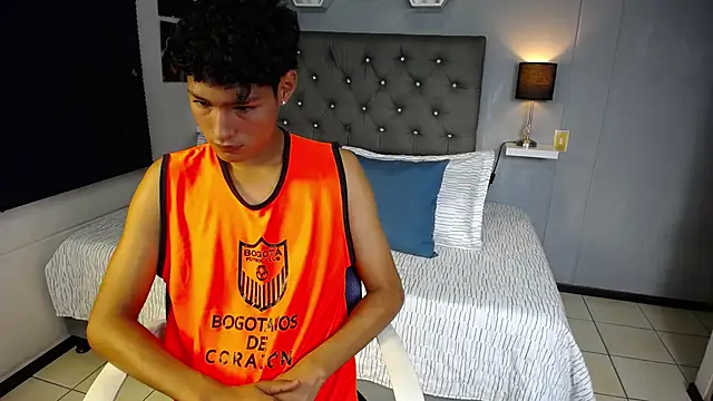 Snapshot of georgeowennss chatting on 3, 3, 2026 georgeowennss online show from 3, 3, 2026