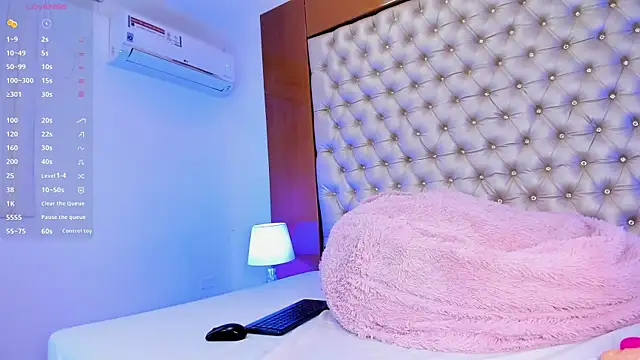 IsabellaaLux  online show from 12, 3, 2026