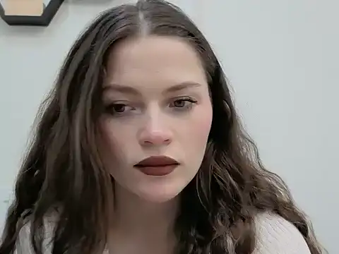 Avelinehowo uwu online show from 28, 3, 2026