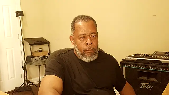 Cleozevo1961 online show from 11, 4, 2026