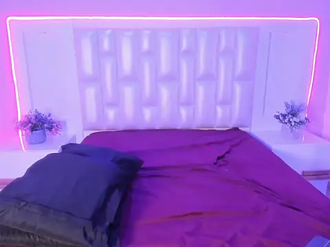 Liia Collins online show from 25, 2, 2026