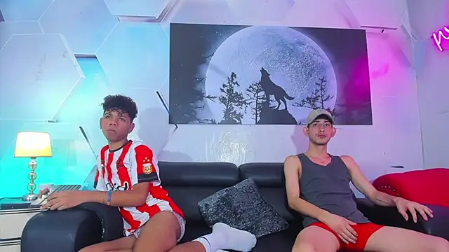 Snapshot of Spicy_guys chatting on 7, 4, 2026 Spicy guys online show from 7, 4, 2026