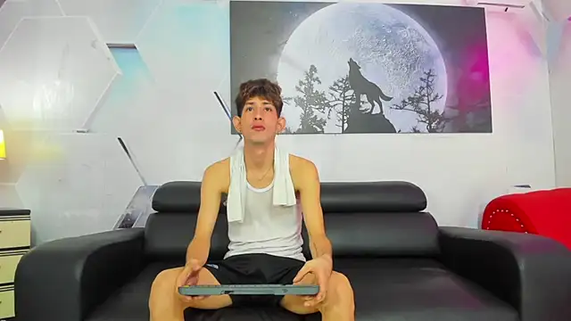 Snapshot of Spicy_guys chatting on 10, 4, 2026 Spicy guys online show from 10, 4, 2026