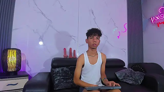 Spicy guys online show from 14, 5, 2026
