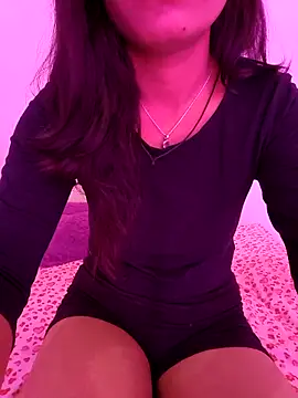 Cute-Sanvii online show from 5, 3, 2026