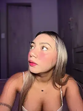 Snapshot of Dulce_Sofi_ chatting on 20, 3, 2026 Dulce Sofi online show from 20, 3, 2026