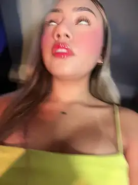 Snapshot of Dulce_Sofi_ chatting on 13, 4, 2026 Dulce Sofi online show from 13, 4, 2026