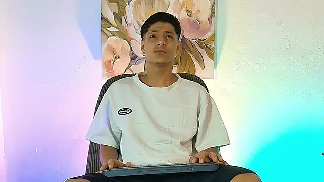 Eliassalvatore  online show from 30, 6, 2026