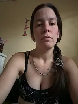 Snapshot of Melu12 chatting on 11, 4, 2026 Melu12 online show from 11, 4, 2026