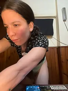 Melu12 online show from 14, 7, 2026