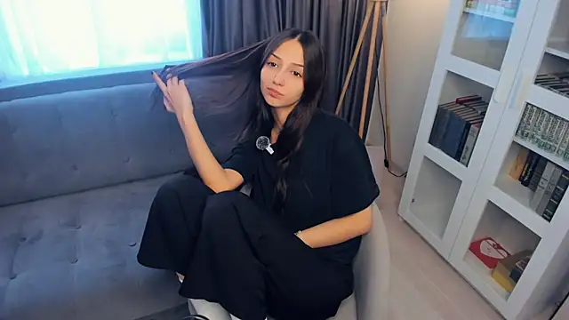 Snapshot of littleevilon chatting on 18, 2, 2026 littleevilon online show from 18, 2, 2026