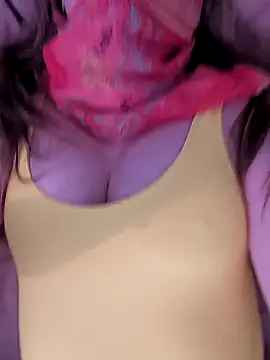 Miss-tease online show from 5, 3, 2026