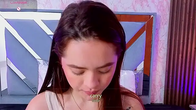 LittleeSara18 online show from 31, 5, 2026