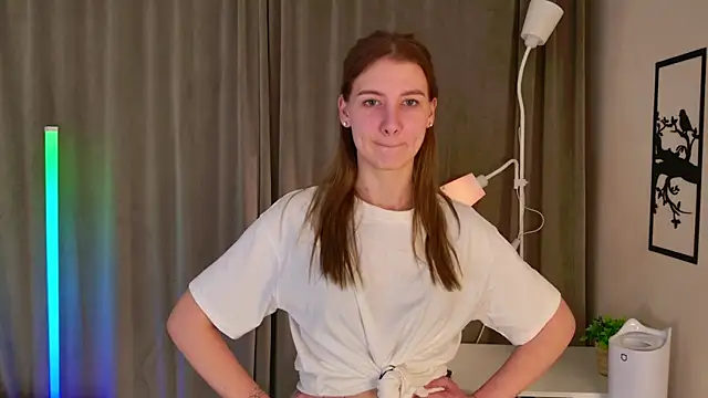 PinkClou9 online show from 8, 4, 2026