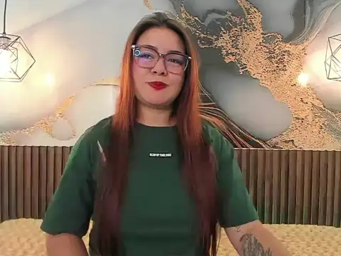 ElyinnRojas online show from 25, 3, 2026