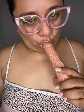 Snapshot of Melanny69x chatting on 23, 4, 2026 Melanny69x online show from 23, 4, 2026