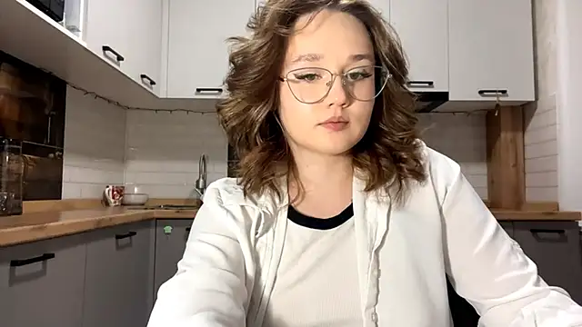 AinaSmith online show from 28, 2, 2026