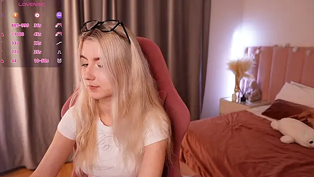 Snapshot of Aiko_Takana chatting on 23, 2, 2026 Aiko Takana online show from 23, 2, 2026