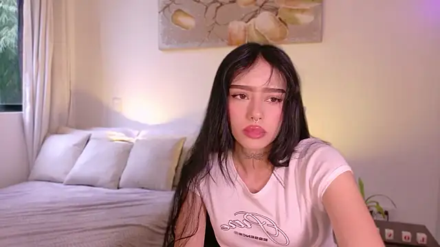 Snapshot of meganlake chatting on 19, 2, 2026 meganlake online show from 19, 2, 2026