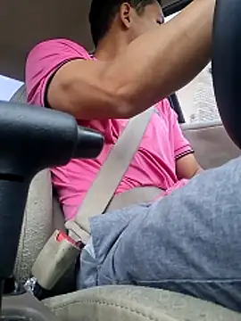 gueboloco2626 online show from 13, 4, 2026