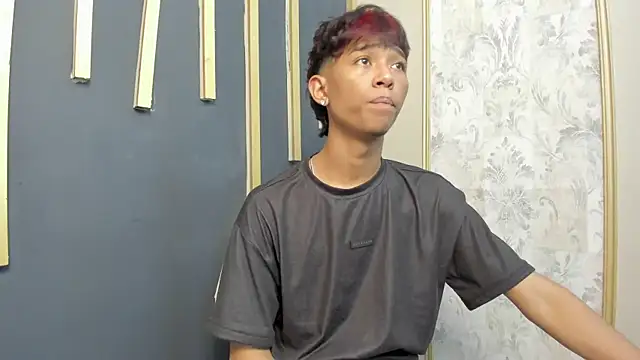 Snapshot of Little_Twink19x chatting on 20, 2, 2026 Little Twink19x online show from 20, 2, 2026