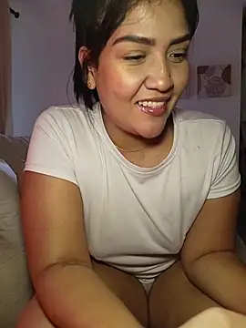 Snapshot of EmiliaVincenzo chatting on 7, 3, 2026 EmiliaVincenzo online show from 7, 3, 2026