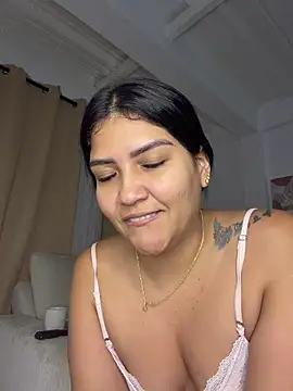 Snapshot of EmiliaVincenzo chatting on 19, 3, 2026 EmiliaVincenzo online show from 19, 3, 2026