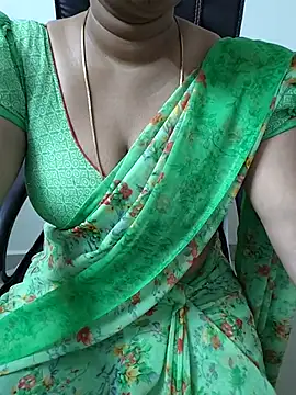 Snapshot of Vandana122 chatting on 13, 3, 2026 Vandana122 online show from 13, 3, 2026