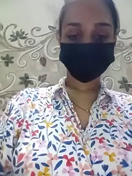 Snapshot of Vandana122 chatting on 12, 5, 2026 Vandana122 online show from 12, 5, 2026