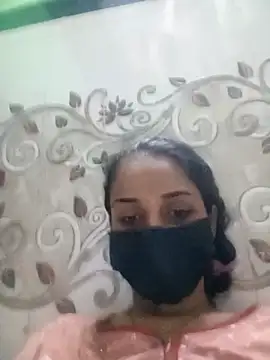 Snapshot of Vandana122 chatting on 13, 5, 2026 Vandana122 online show from 13, 5, 2026