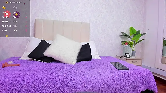 ValentinaRivers online show from 7, 4, 2026