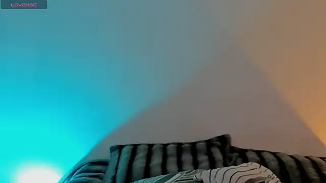 lucy blush online show from 16, 7, 2026